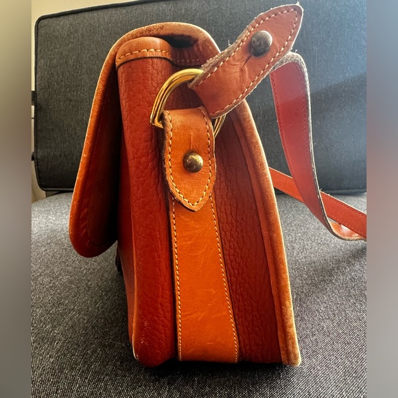 Dooney & Bourke all weather leather crossbody bag - Picture 13 of 15
